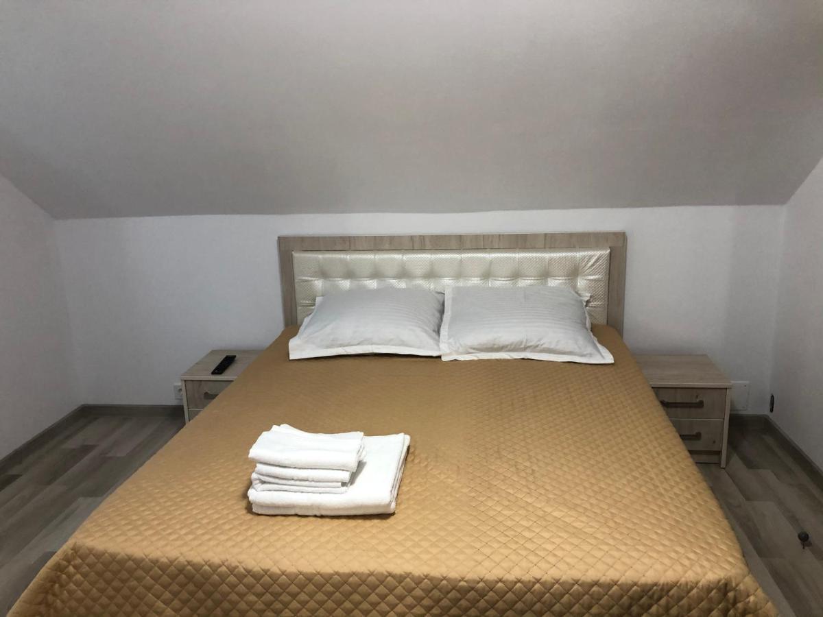 Casa Todea Hotel Cîmpeni Eksteriør billede
